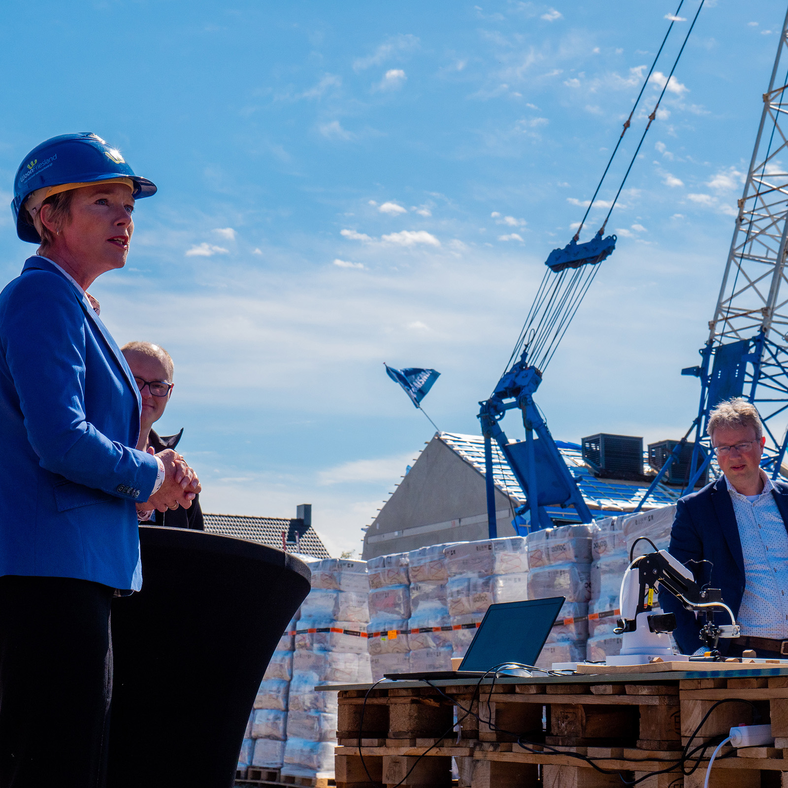 Sigrid Hoekstra op nieuwbouwlocatie